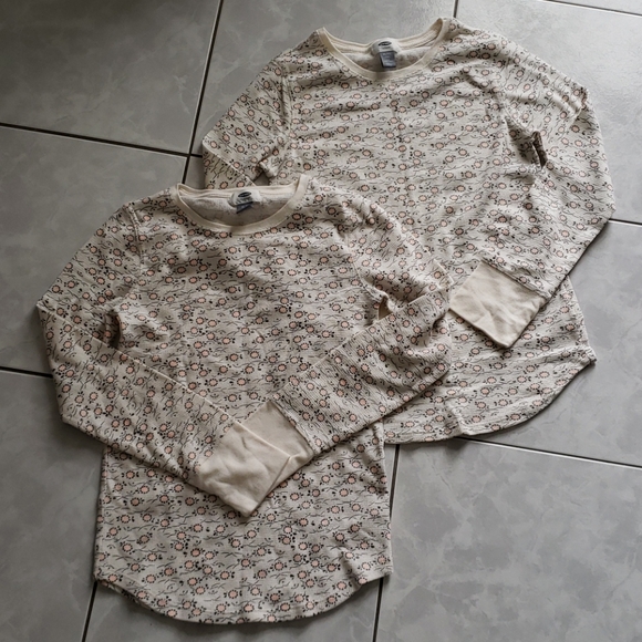 Old Navy Girls Thermal Top Bundle, Size XL (14) @sarah838 - Picture 1 of 7